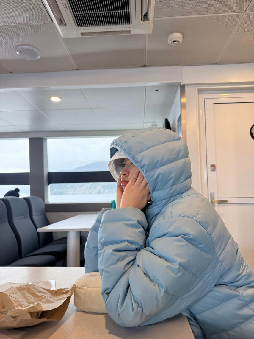 김민하 김설현 신은수/ 설현 인별8