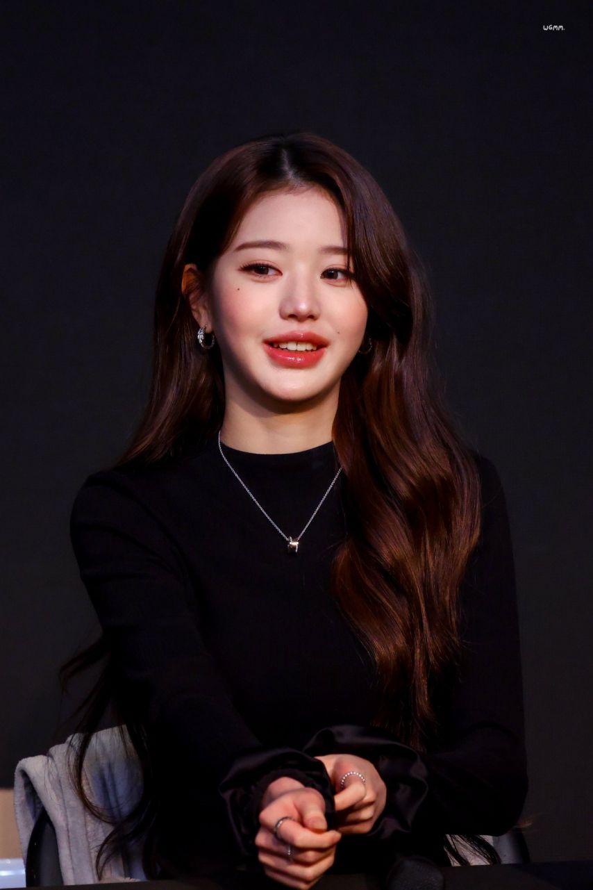 아이브 장원영14