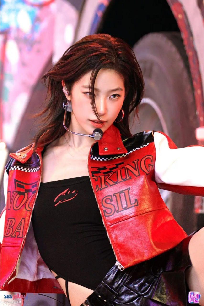 르세라핌 카즈하0