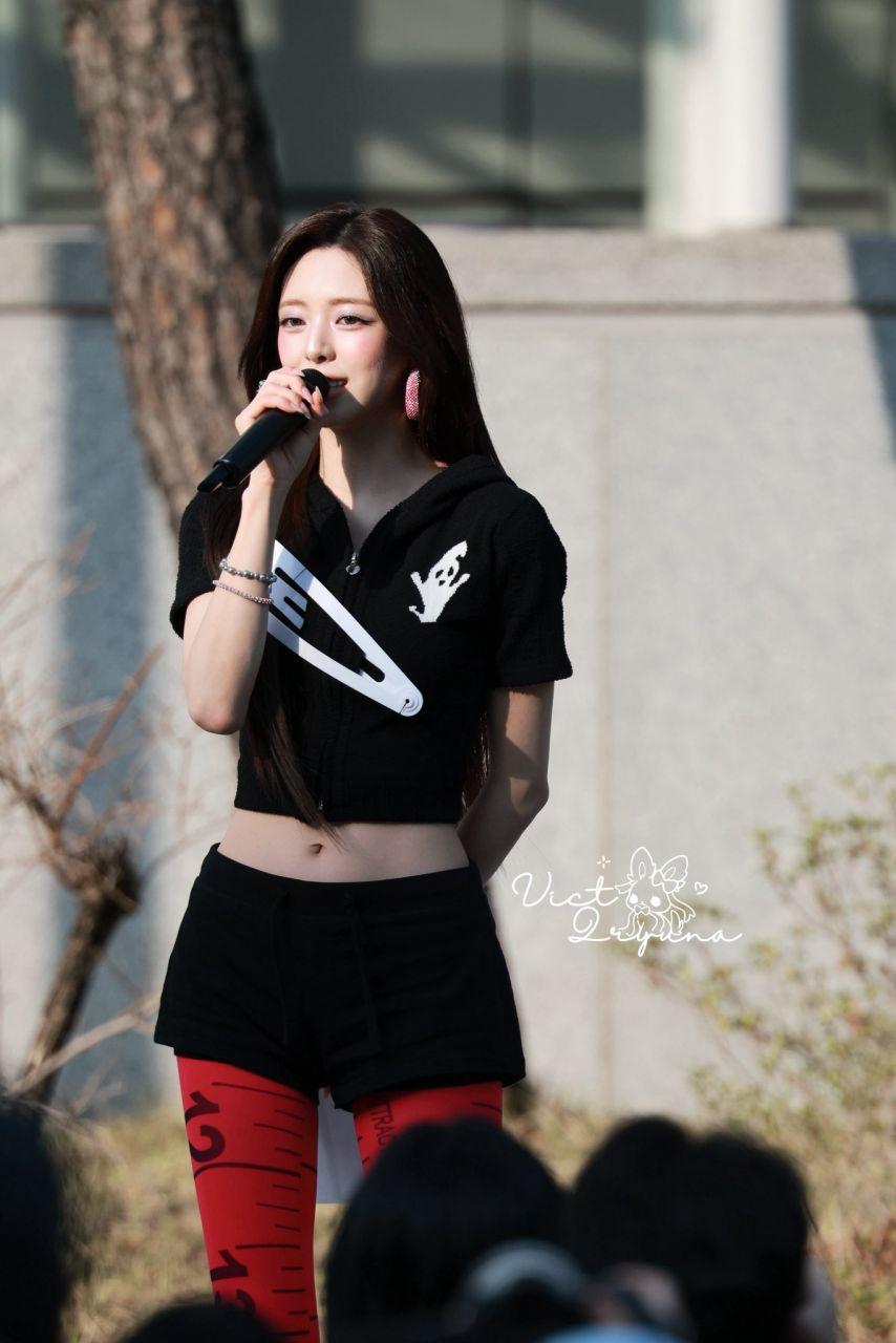 ITZY 유나 2604046