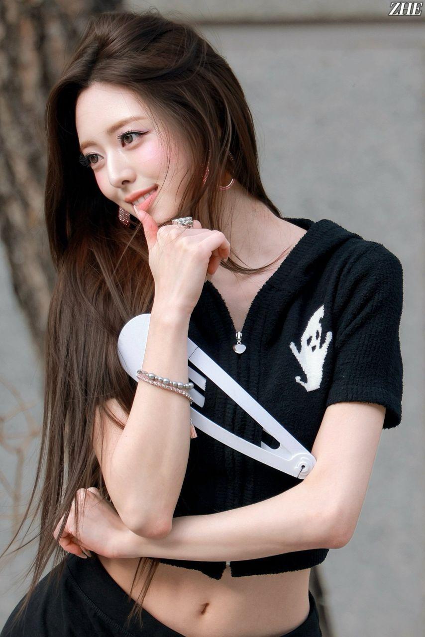 유나 ITZY있지 2604040