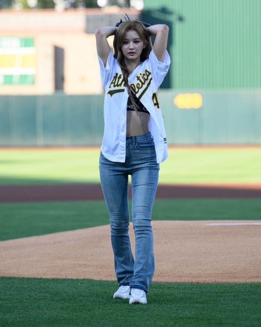 시구하는 엔믹스 설윤1