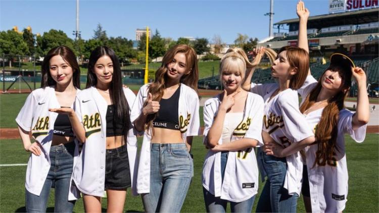 시구하는 엔믹스 설윤5