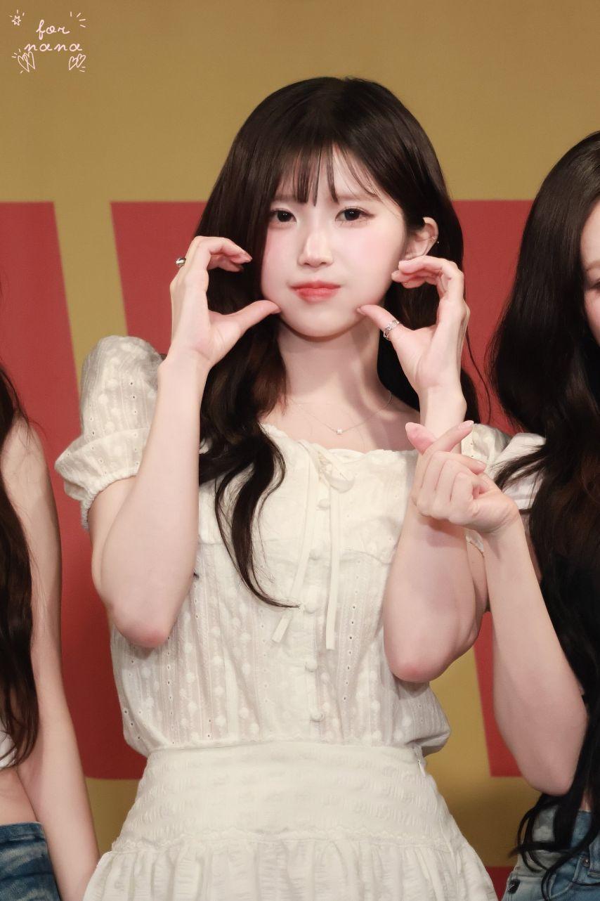 프로미스나인 송하영1