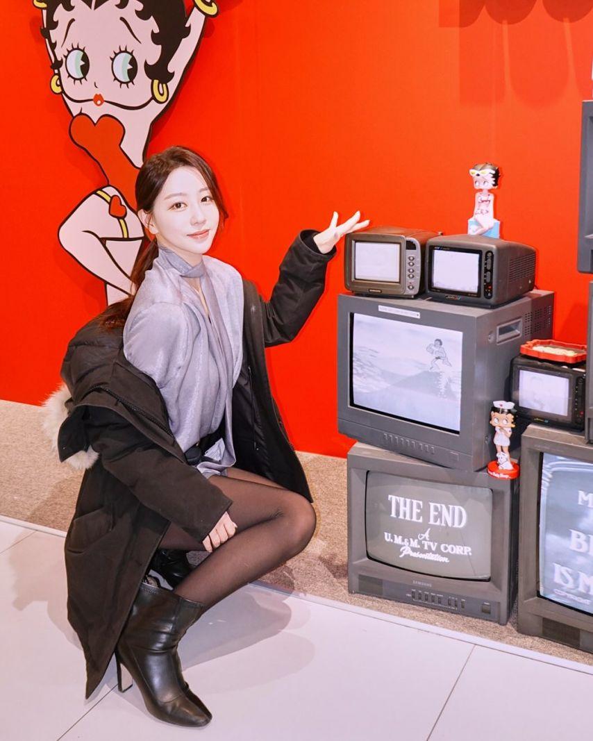 황유주 아나운서10