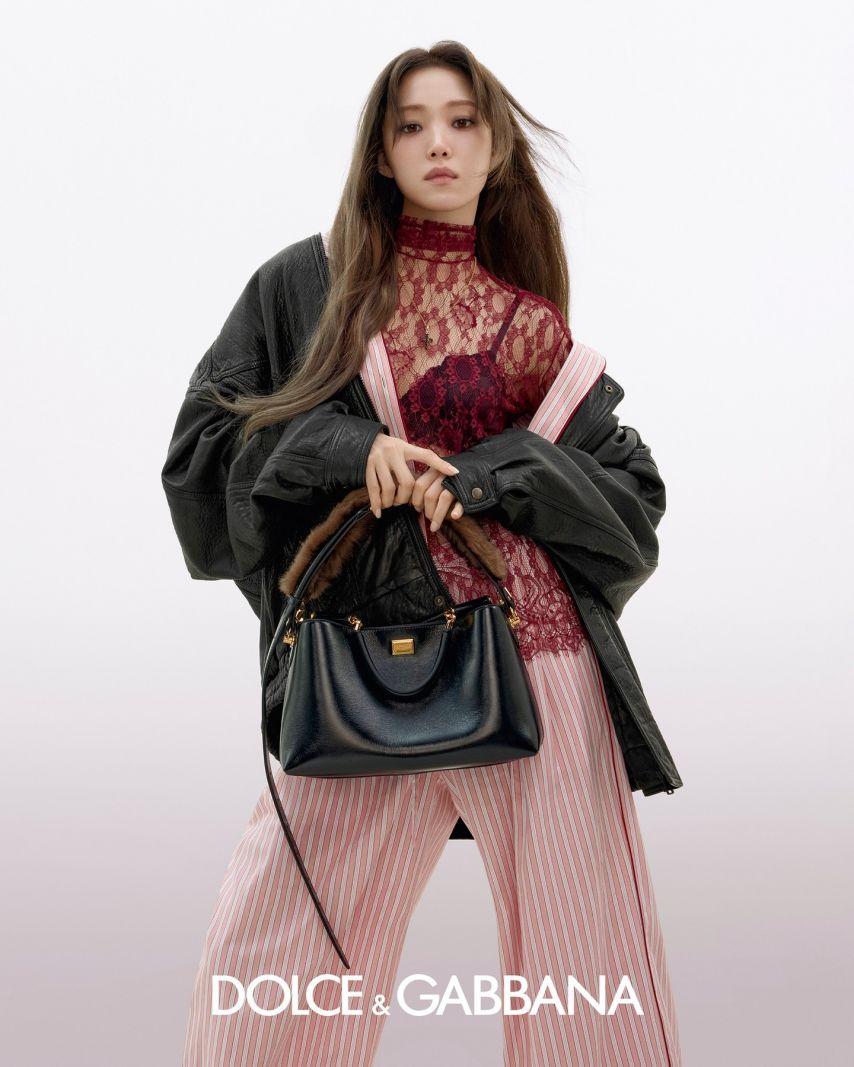 브라 드러낸 이성경 돌체 & 가바나 화보2