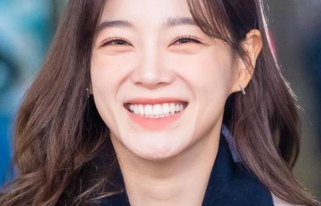 김세정