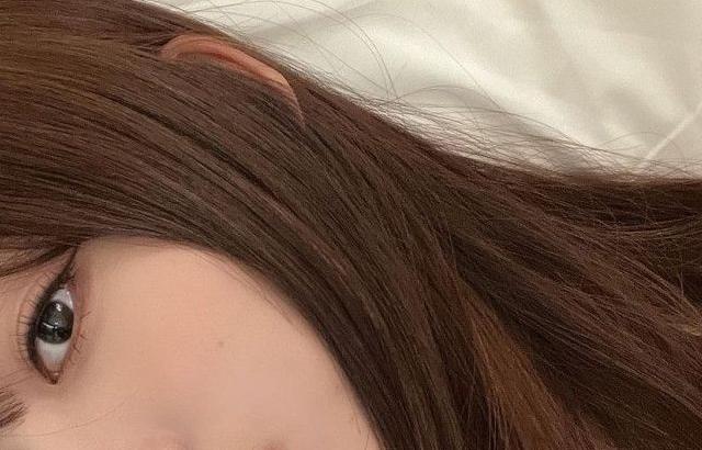 EVERGLOW SIHYEON
