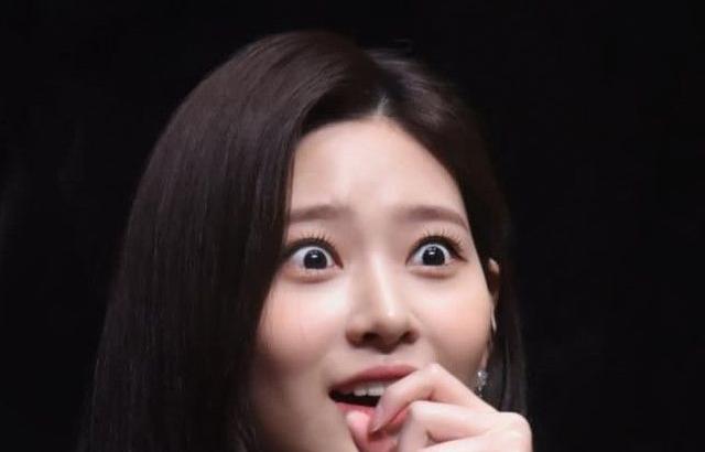 김민주
