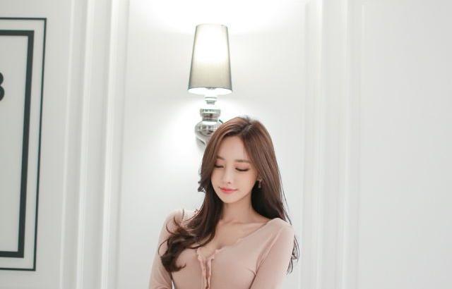 피팅모델 손윤주