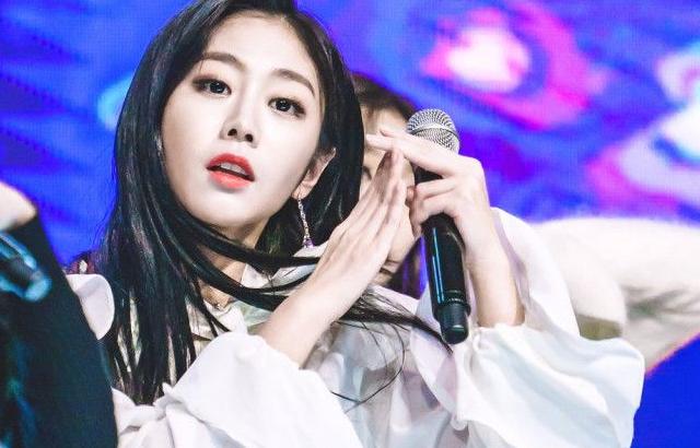 러블리즈 눈큰애 서지수