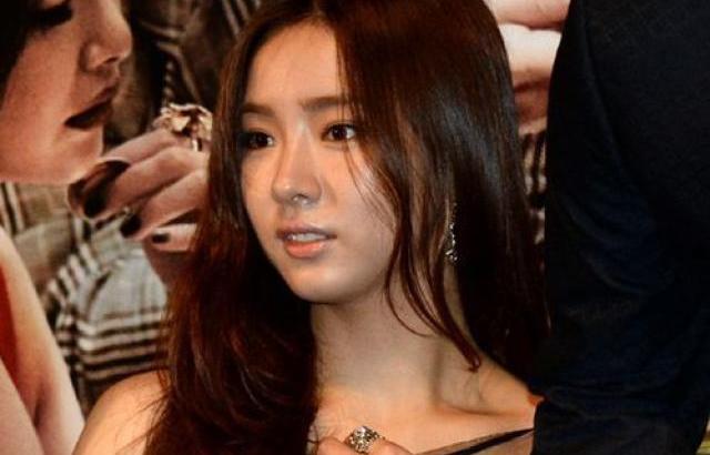 신세경