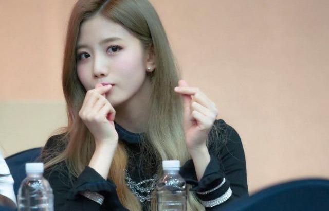 Cherry Bullet 유주