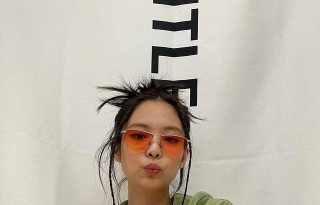 BLACKPINK JENNIE