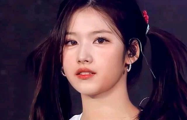 트와이스 사나