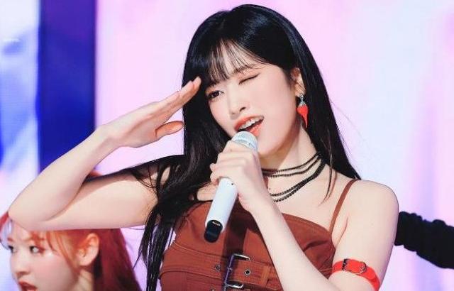 안유진