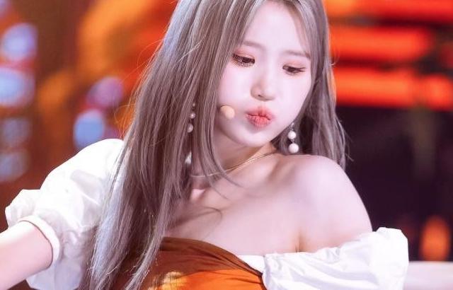프로미스나인 송하영