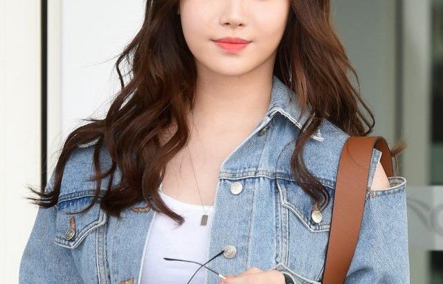 유라 - 180426 출국 기사사진 (26p) + 인스타5p 추가