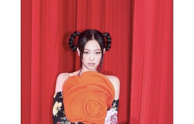 BLACKPINK JENNIE