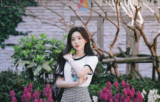 피팅모델 윤지