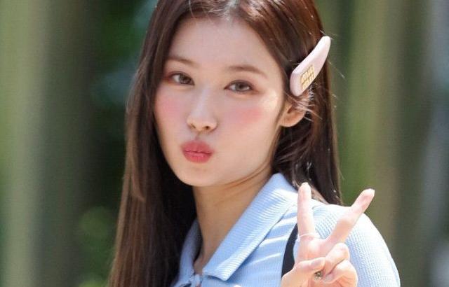 TWICE SANA