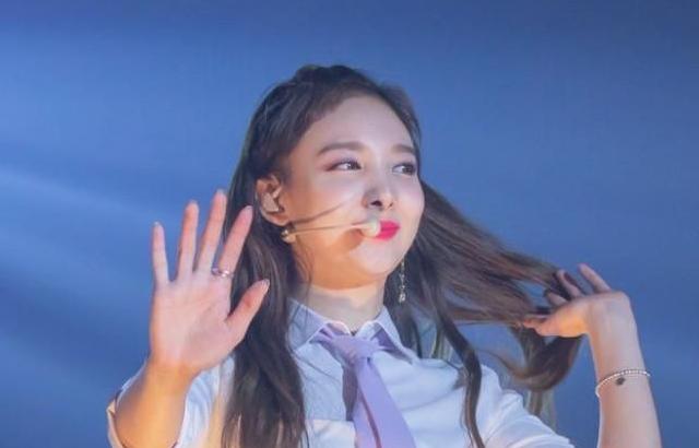 트와이스 나연