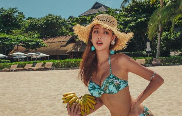 Beachwear model__Park-Da-Hyun