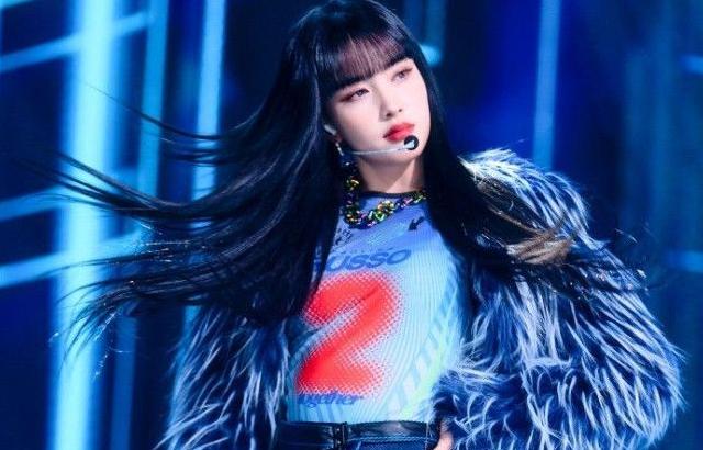 스테이씨 심자윤
