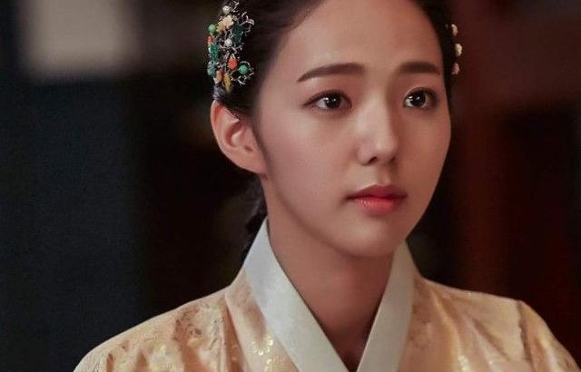 Chae Soo Bin
