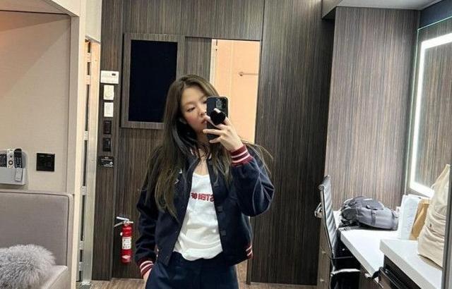 BLACKPINK__제니