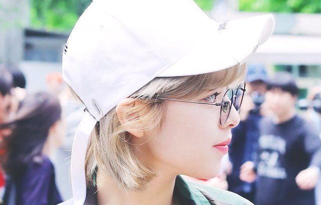 TWICE JEONGYEON
