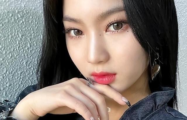 스테이씨 이채영