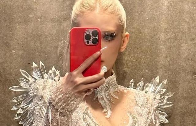 전소미 셀카 시스루