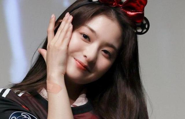 이나경