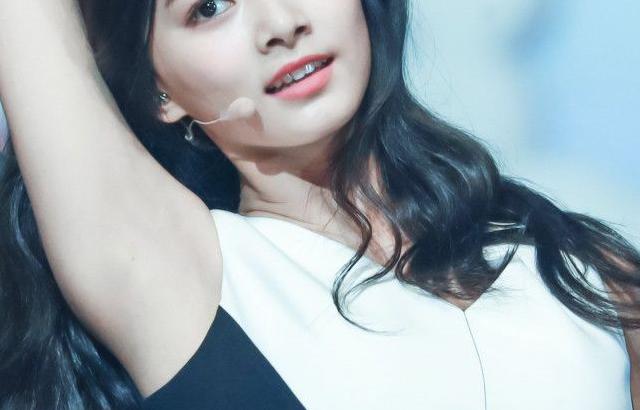 171229 가요대축제 쯔위 by Gucci♥Once.jpg