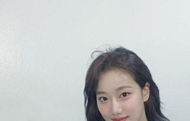 에이프릴 이나은