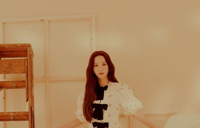무용수 컨셉 화보 우주소녀 보나