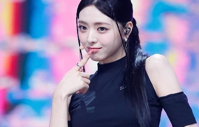 유나