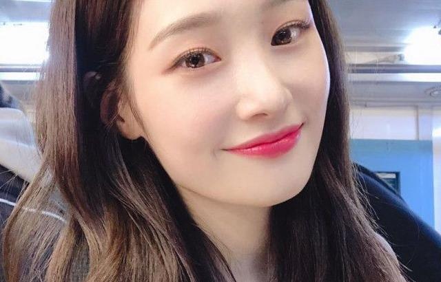 정채연