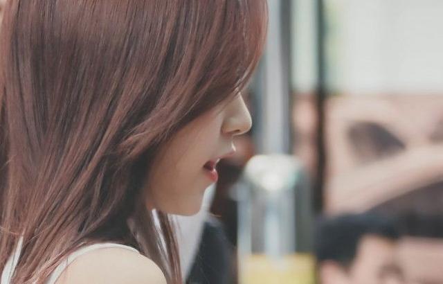 미나 옆태