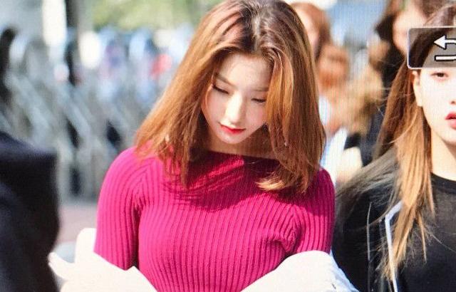 프로미스나인 캡틴 이새롬