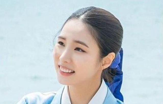 신세경