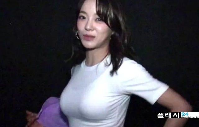 김세정