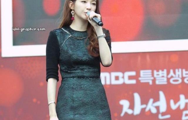 강민경 껌스..