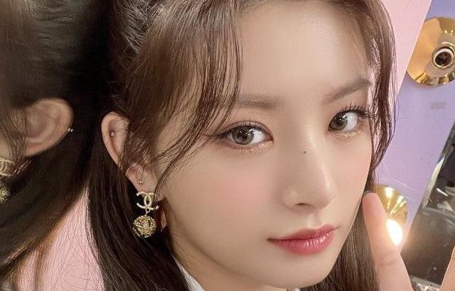 EVERGLOW 왕이런