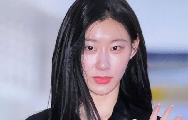 ITZY Chaeryeong