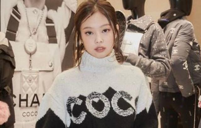 BLACKPINK JENNIE