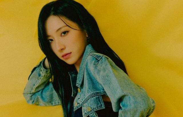 데님 패션 화보 우주소녀 은서