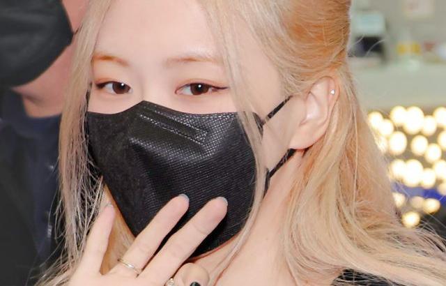 BLACKPINK ROSE