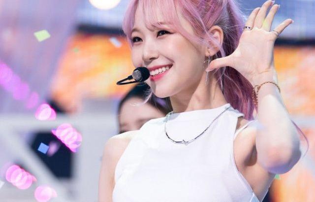 프로미스나인 백지헌
